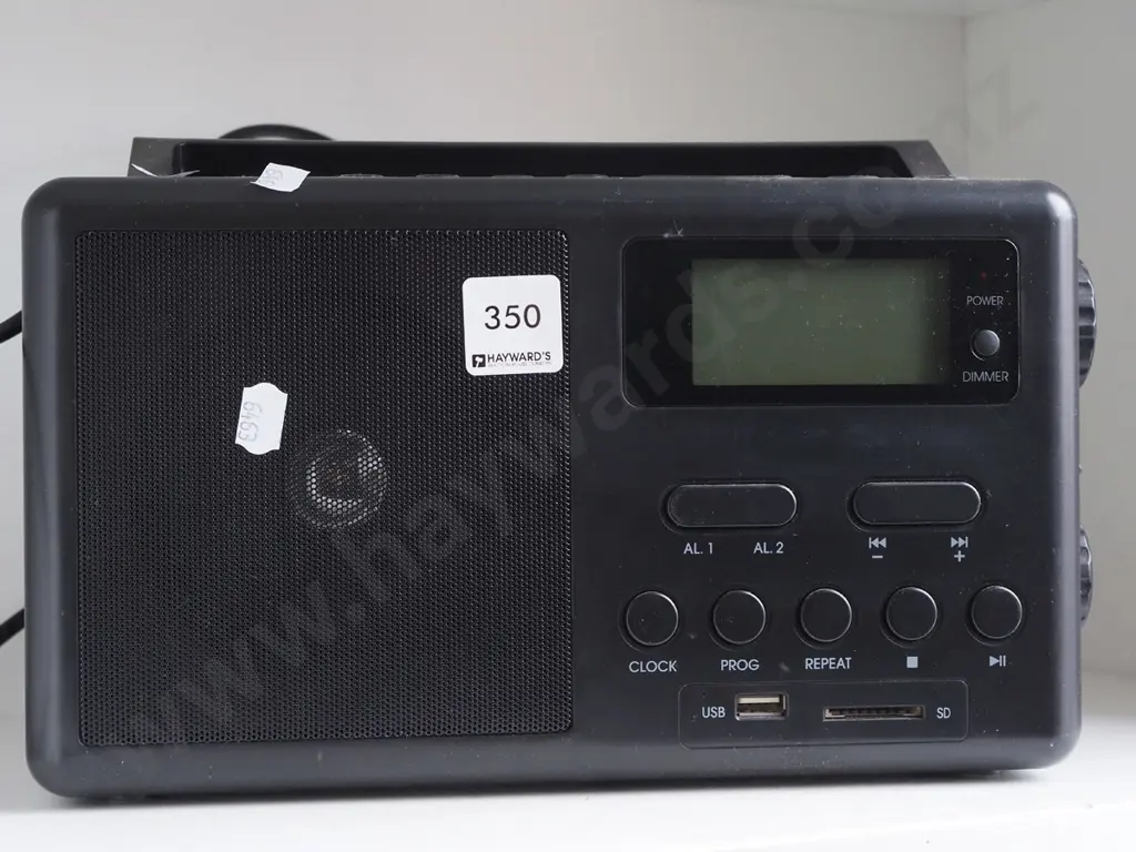 portable clock radio Image 1++