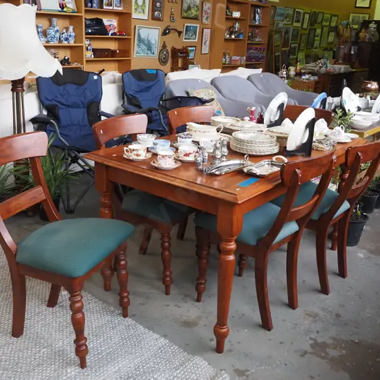 Indonesian turned leg rubberwood dining table with 6 chairs H760 W1510 D900