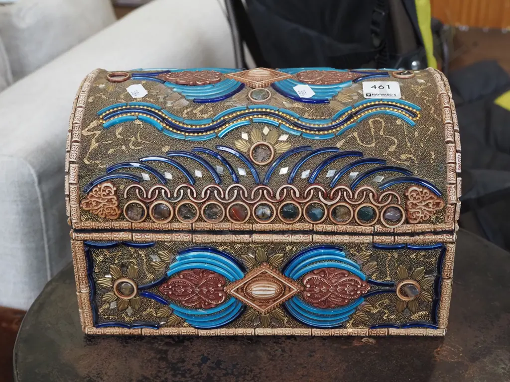 ornate decorated barrel top jewellery box Image 1++