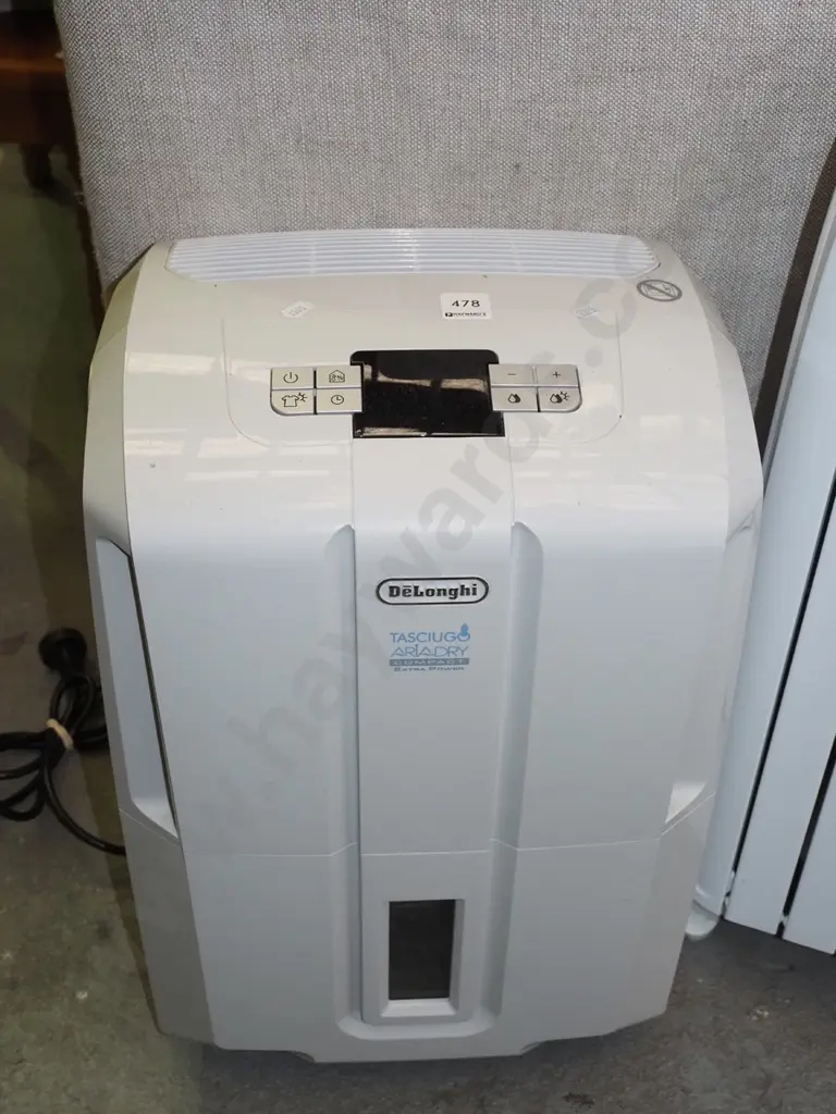 Delonghi compact dehumdifier Image 1++