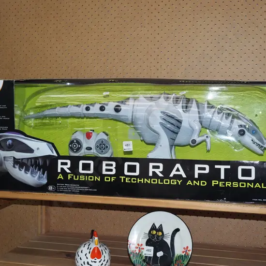 boxed as new large Robo raptor robotic dinosaur toy L840