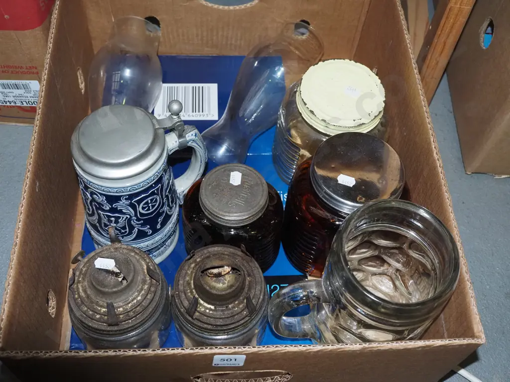 box; lanterns, large Tui beer stein, canisters etc Image 1++