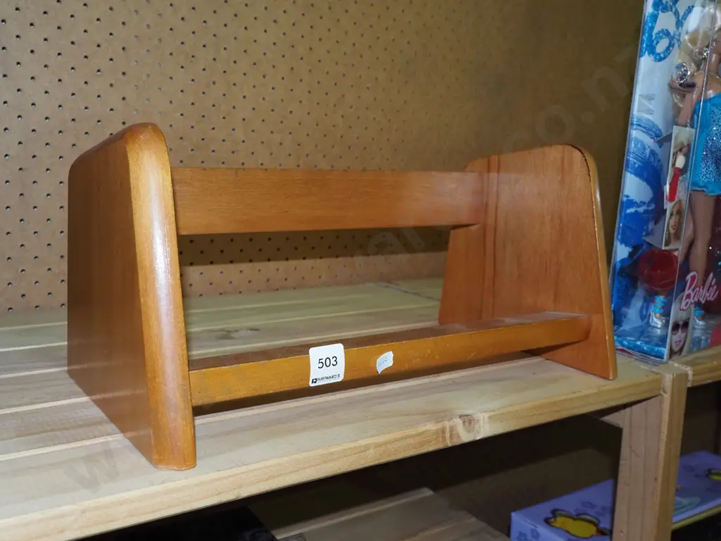 small rimu bookcase L390 Image 1++