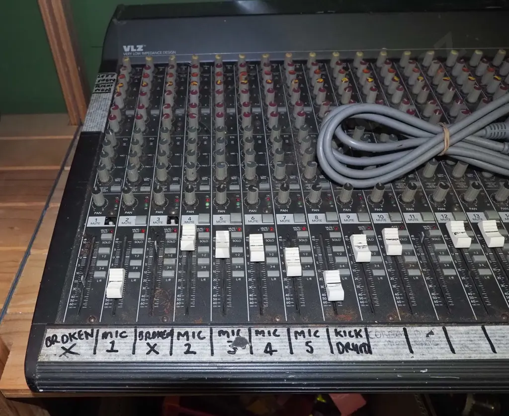 Mackie 24 channel mixing desk - As Is No Returns Image 1++