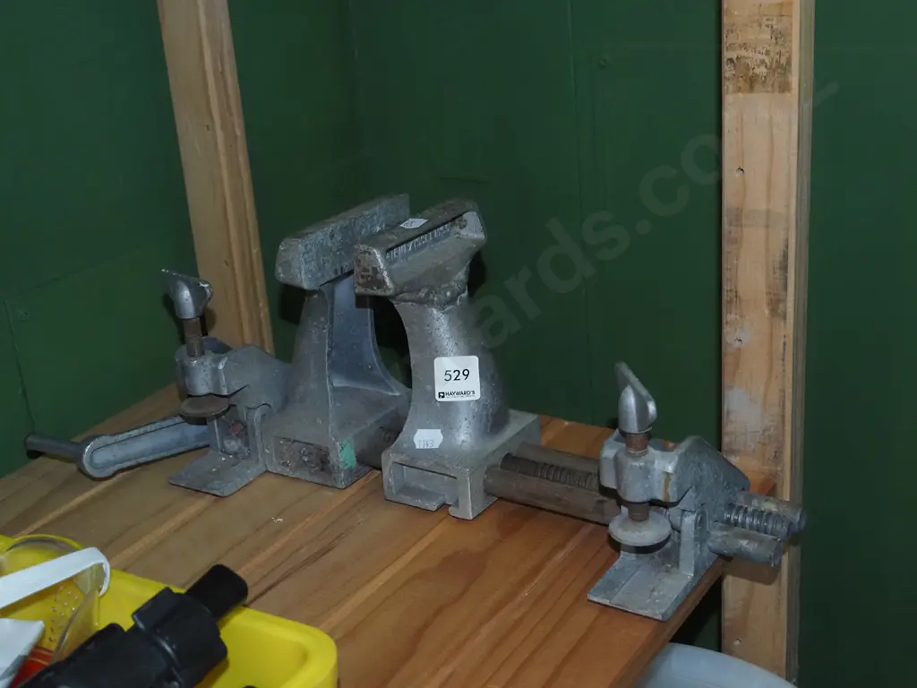 bench mounted hobby vice Image 1++