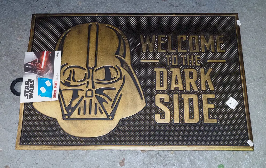 as new Star Wars Darth Vader door mat Image 1++