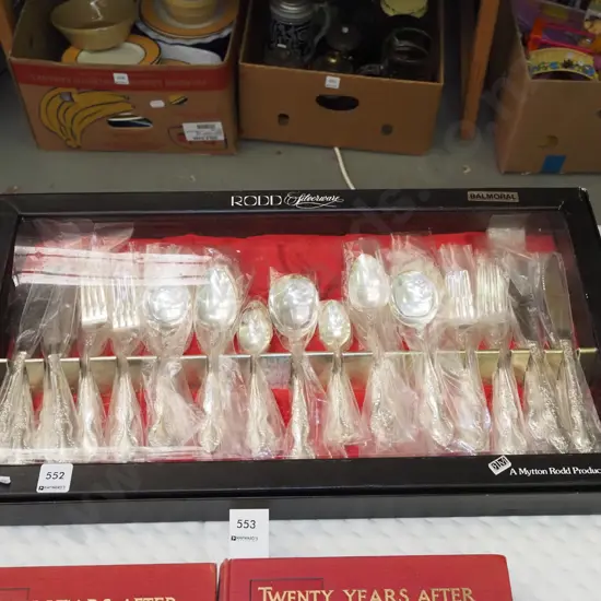 cased Rodd Balmoral cutlery 