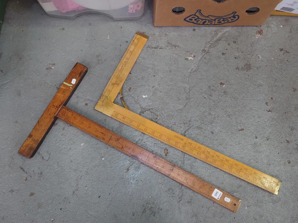 2x vintage draughting squares Image 1++