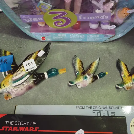 3x Japanese ceramic wall ducks - 1 has crack 