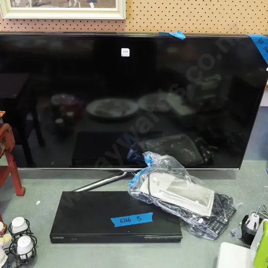 Samsung TV 40' blue ray player