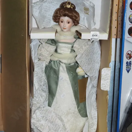boxed Franklin Mint Heirloom porcelain doll