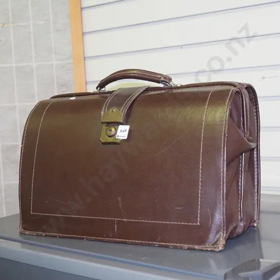 leather doctor's bag