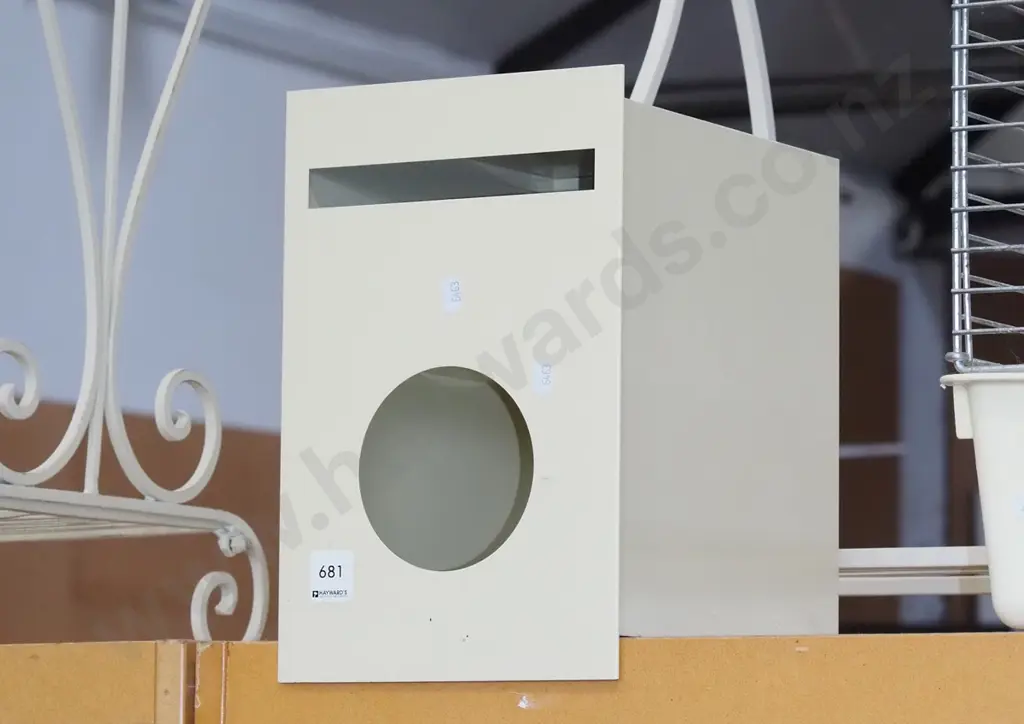 letterbox Image 1++