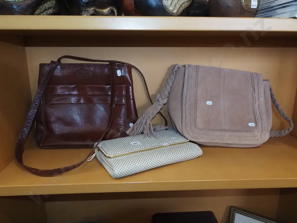 2x hand bags, Oroton style clutch purse Image 1++