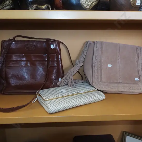 2x hand bags, Oroton style clutch purse