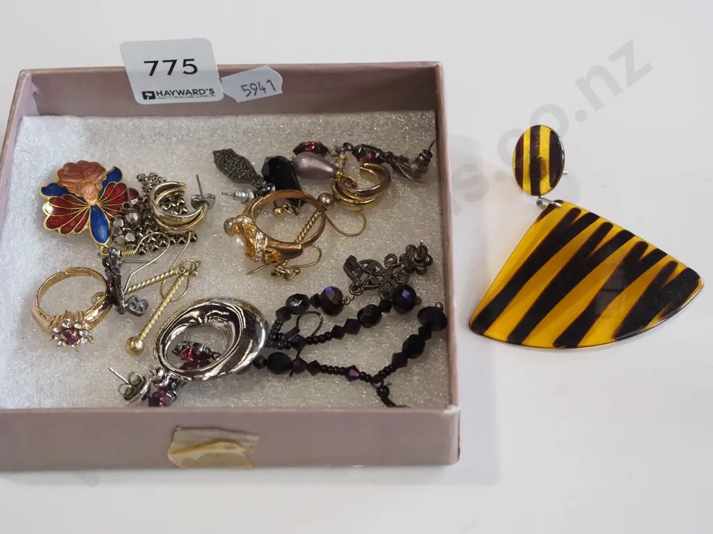 box; various costume earrings, rings Image 1++