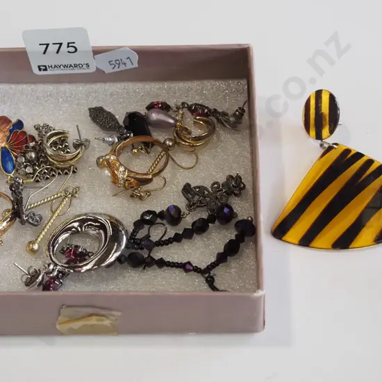 box; various costume earrings, rings