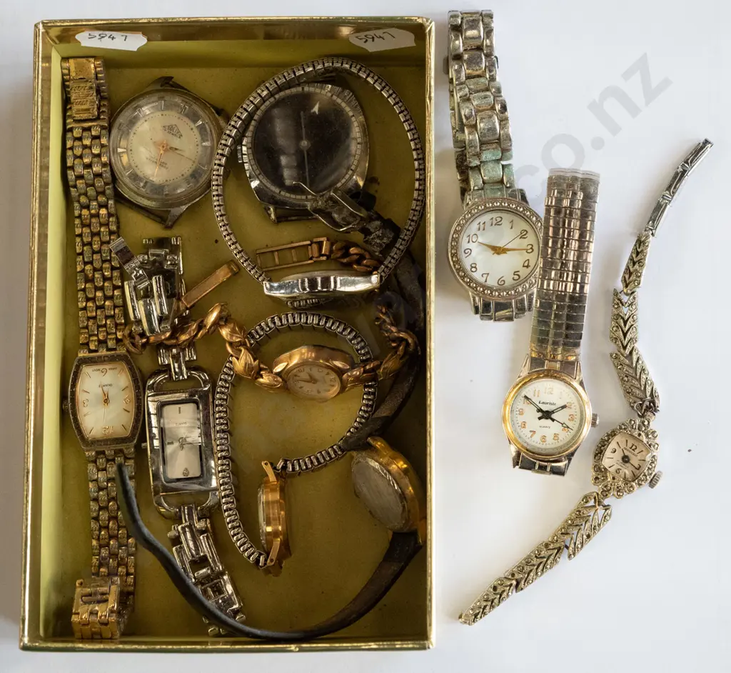 box of wristwatches Image 1++