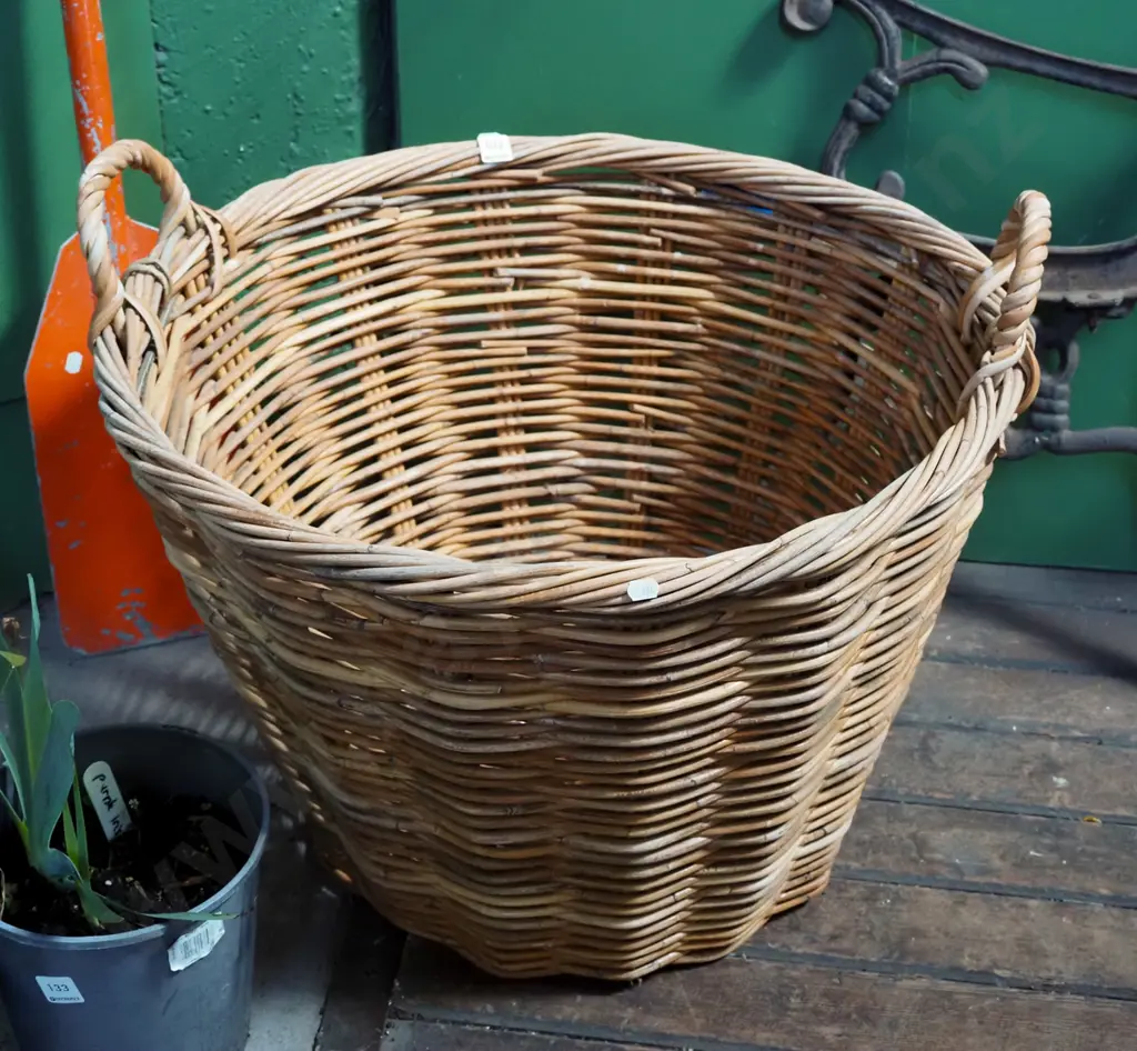 large cane wood basket H440 Diam660 Image 1++