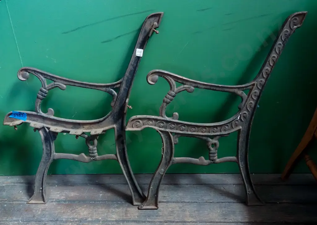 2x cast iron garden bench seat ends Image 1++
