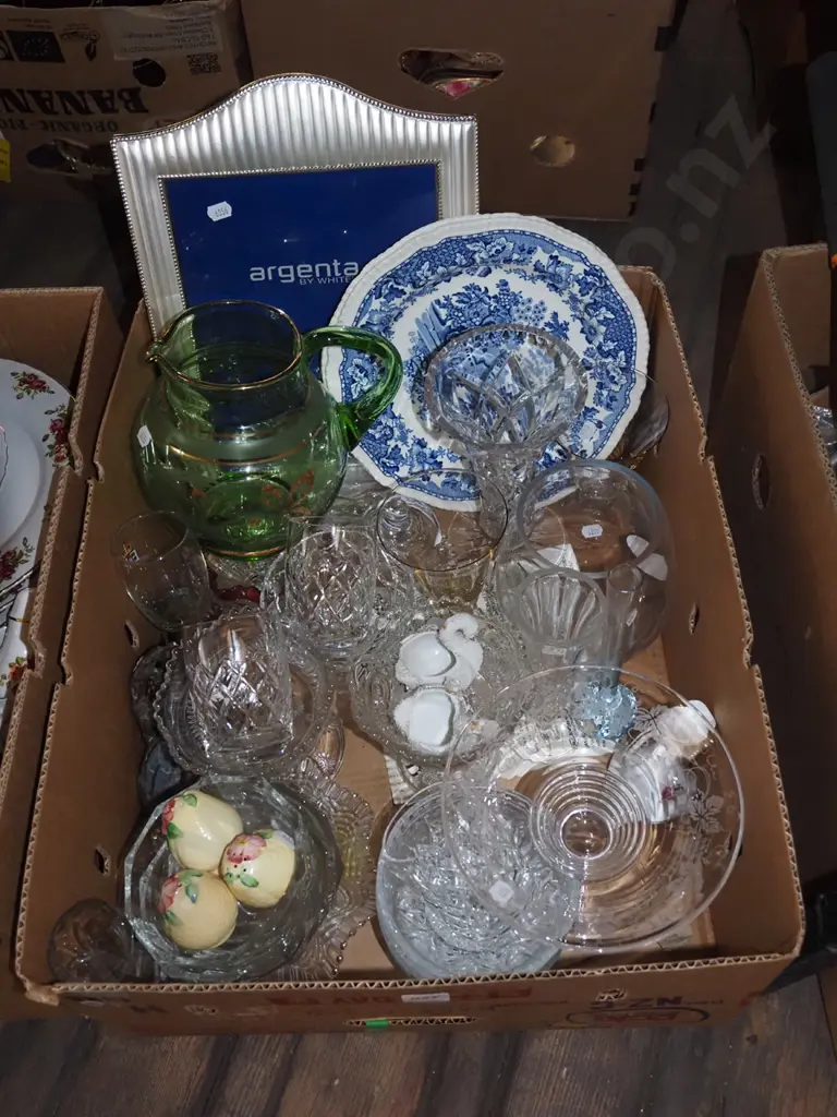 box; crystal glass ware, water jug, photo frame etc Image 1++