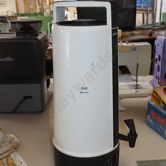 Kambrook plastic tea urn