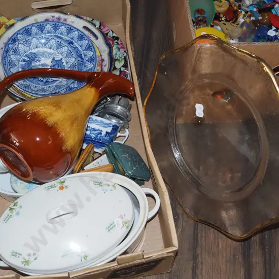 box; ewer vase, large glass plate, cabinet plate etc