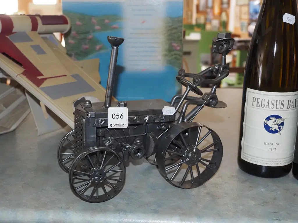toy model tractor L230 Image 1++