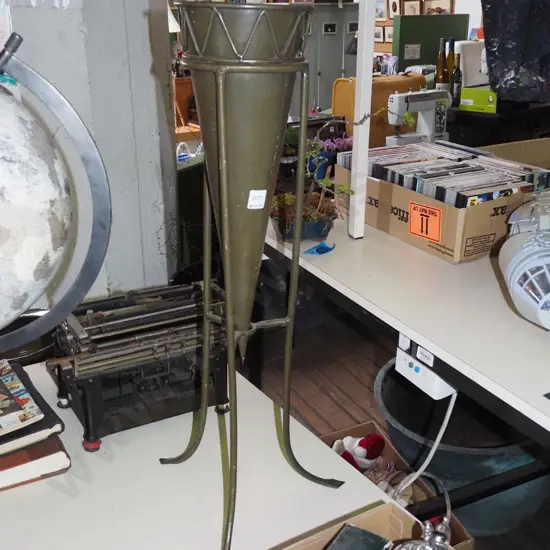 metal vase on stand H750