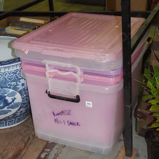 3x plastic storage containers and lids