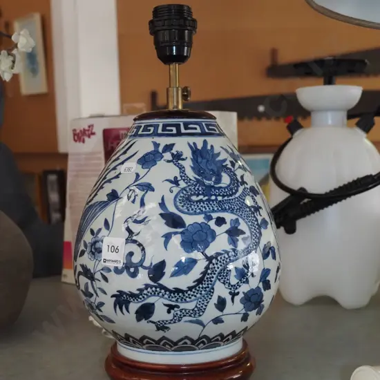 blue and white ceramic Asian style lamp base - needs rewiring