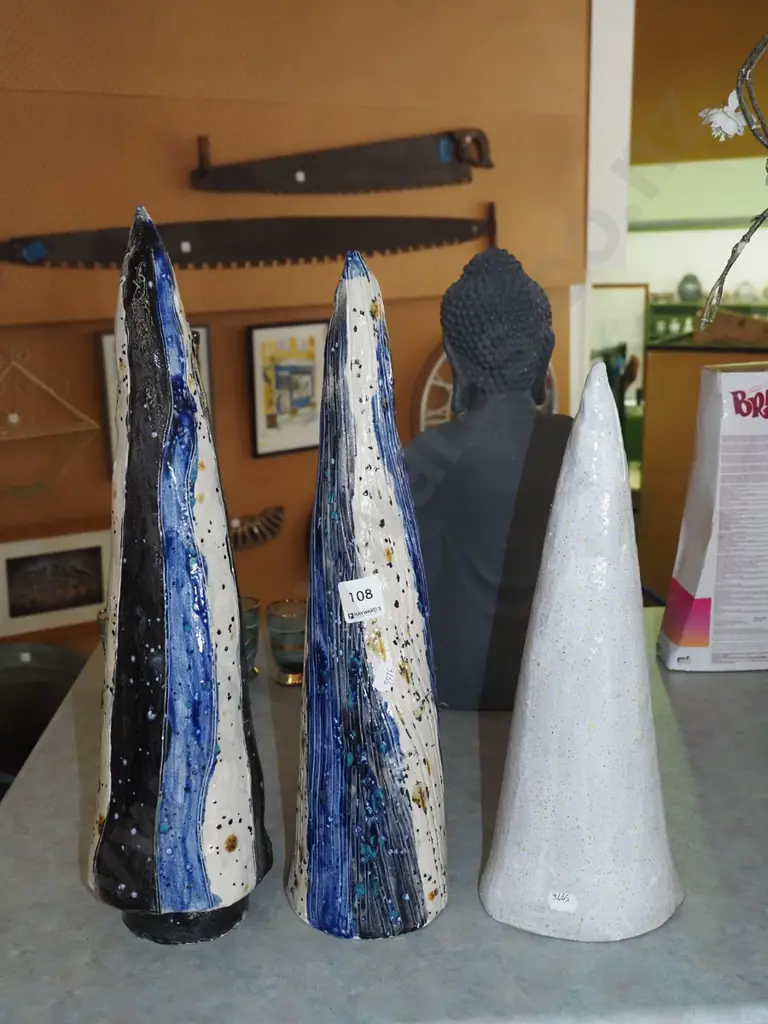 3x ceramic studio pottery cones H240 Image 1++
