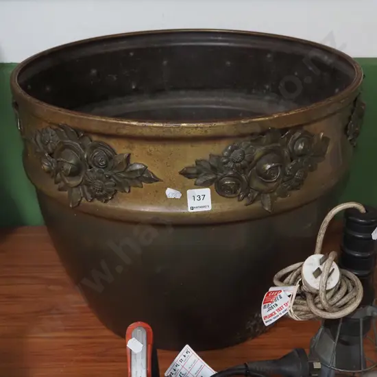 large brass jardinere with roses in relief H370 Diam450