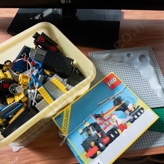1980s Lego pieces, base plates and Legoland kit
