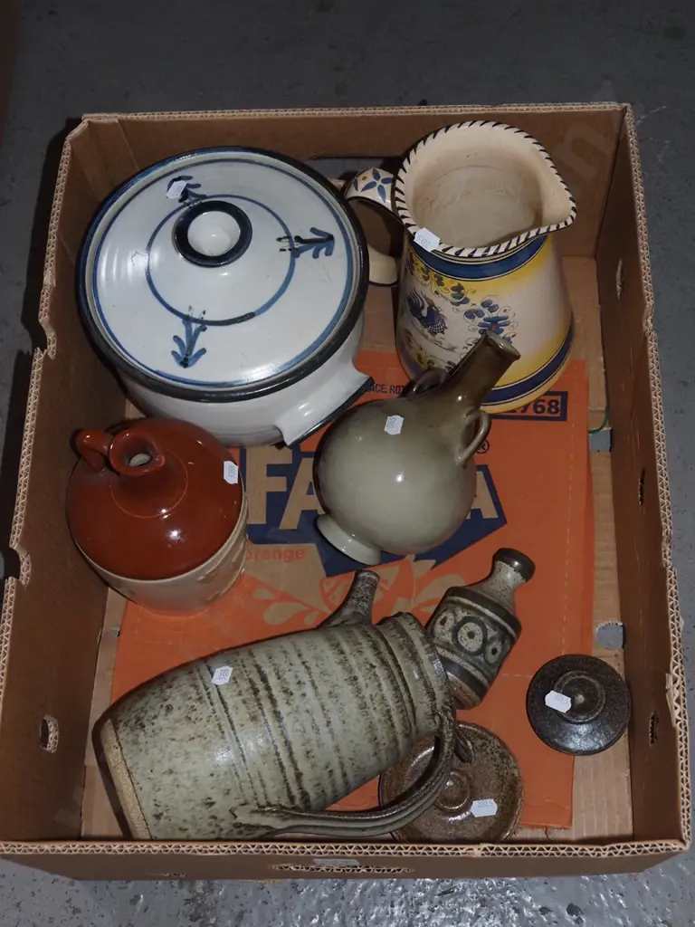 box; casserole, jugs, vase etc Image 1++