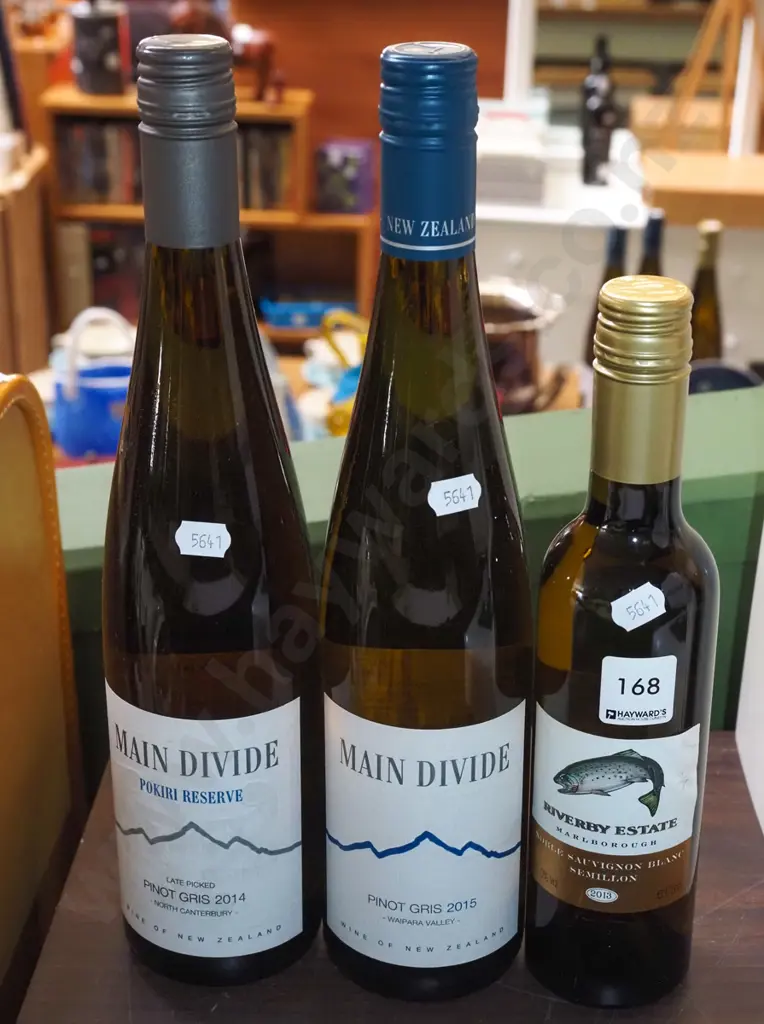 3x bottles of wine Image 1++