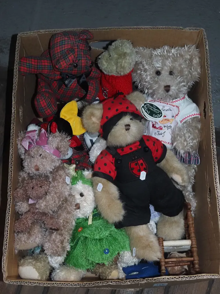 box of teddy bears and other toys Image 1++