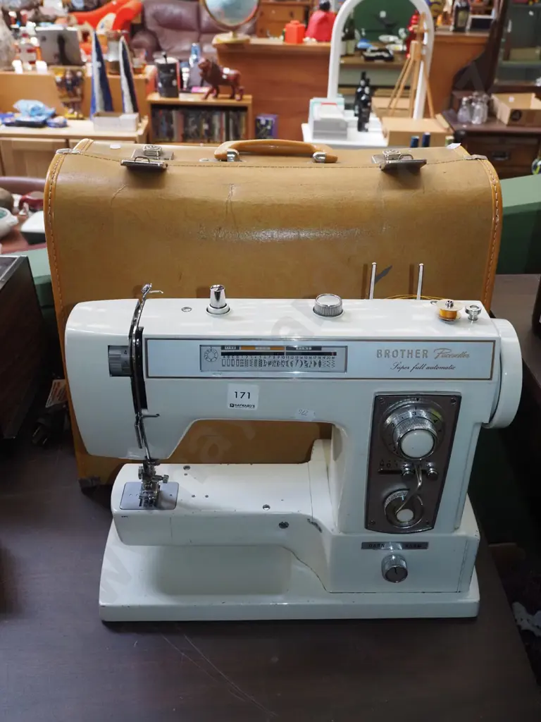 Brother sewing machine Image 1++