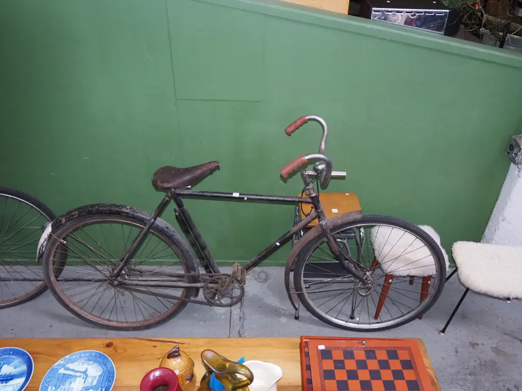 restorer's; vintage bike Image 1++