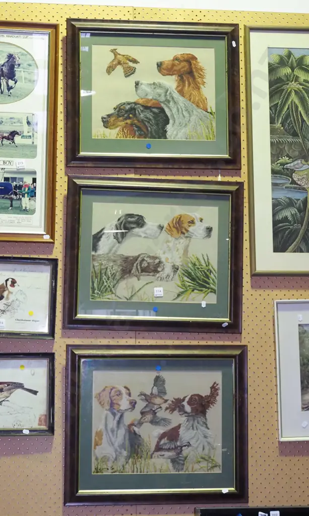 3x hunting dog needleworks - blue dots Image 1++
