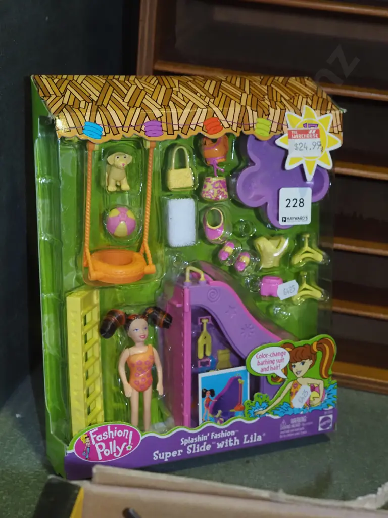 boxed as new Polly Pockets Splashin Fashion Super Slide with Lila Image 1++