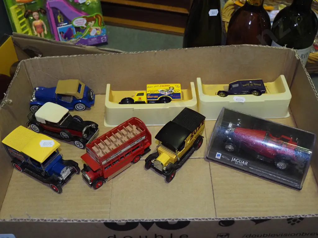 box; toy vehicles  Image 1++