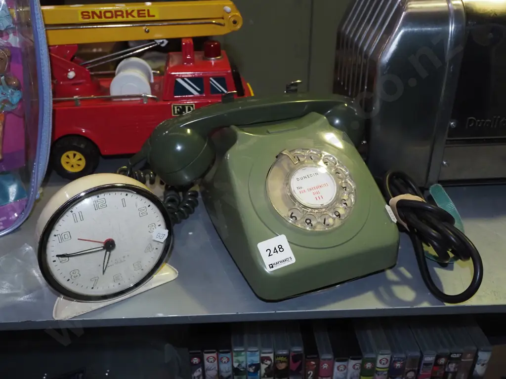 green plastic dial telephone, wind up clock Image 1++