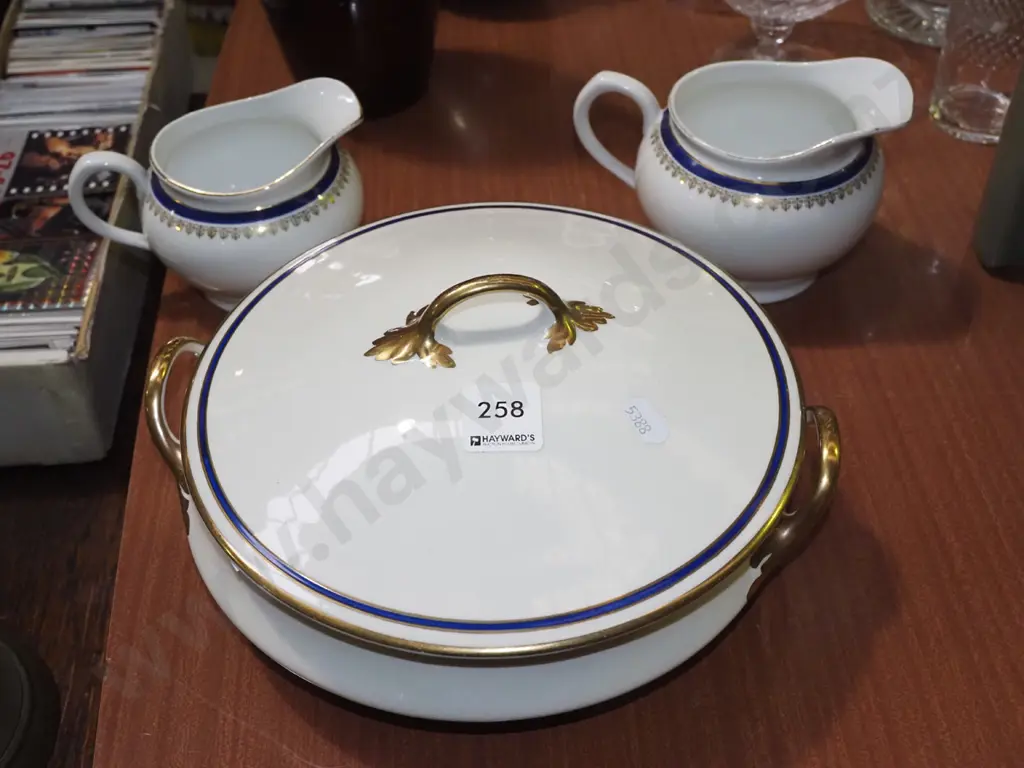 Meakin creamers, lidded vege Image 1++