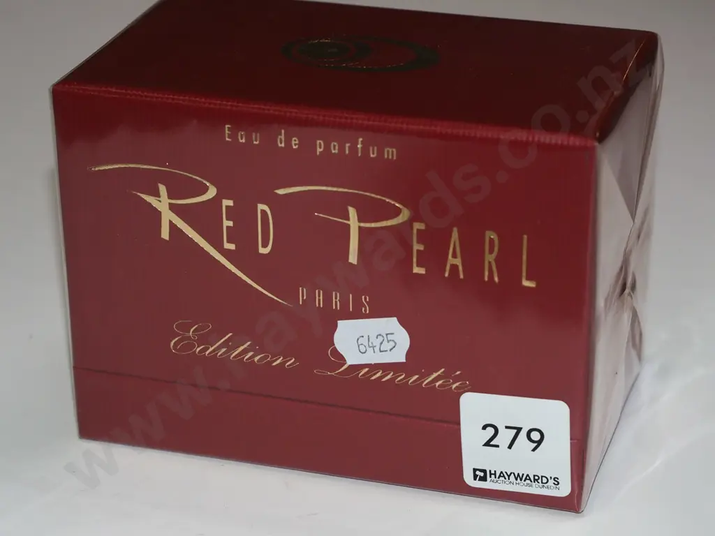 boxed as new Red Pearl Paris ltd edition eau de parfum 60ml Image 1++