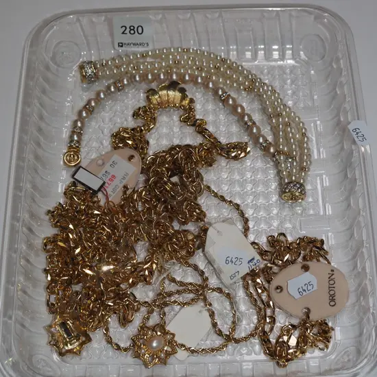 tray of costume jewellery