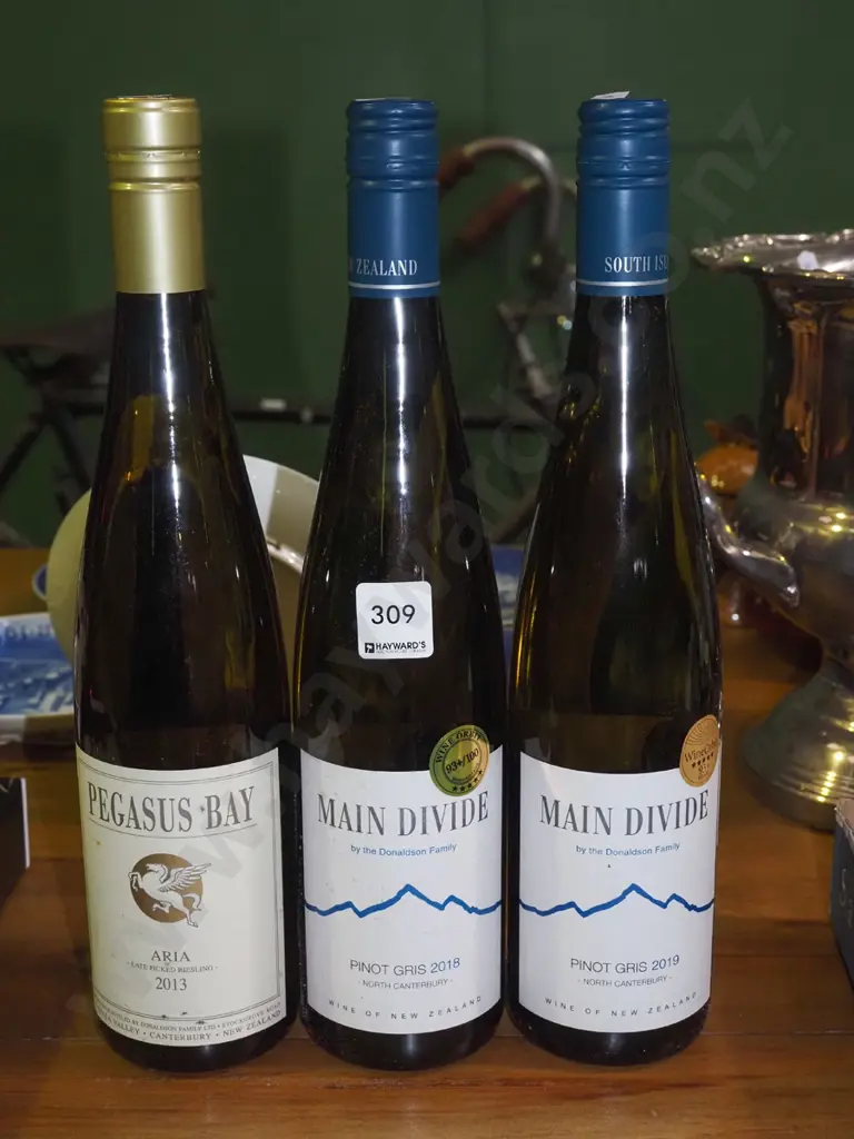 3x bottles of wine Image 1++