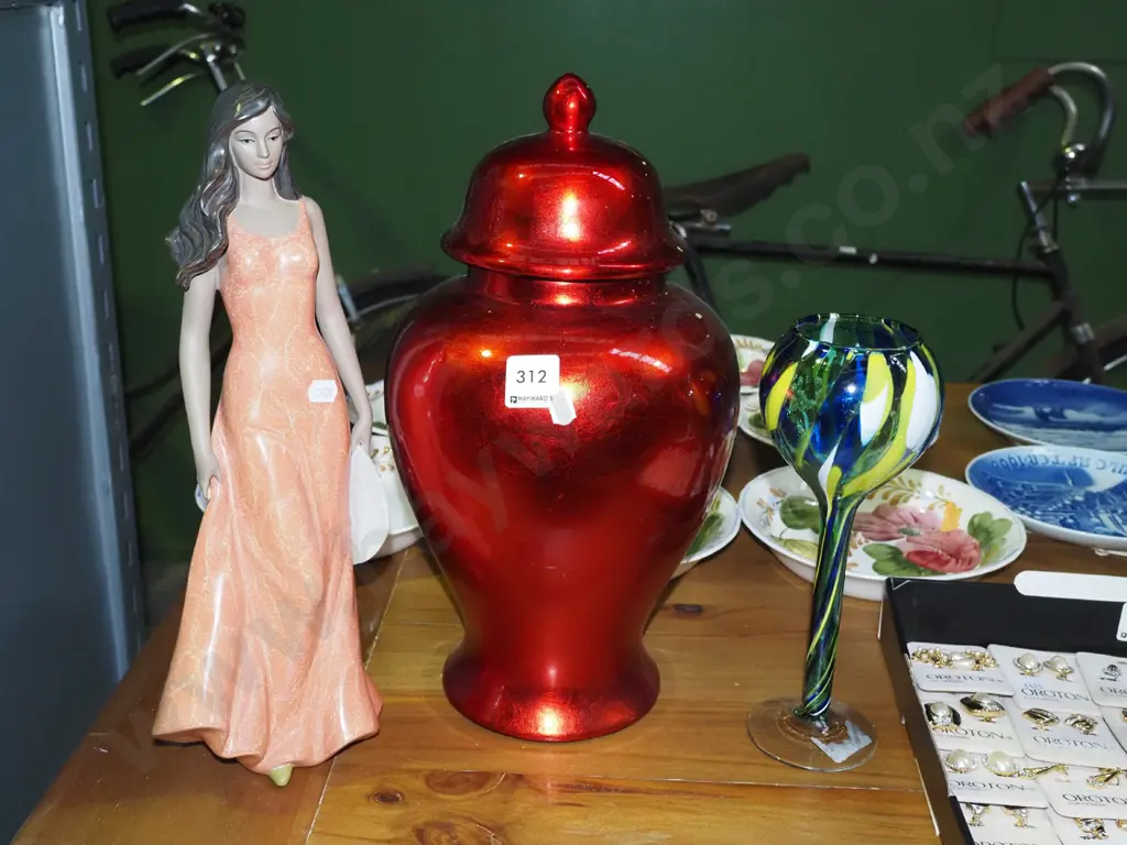 red glazed temple pot, Lladro style figurine H350, glass goblet Image 1++