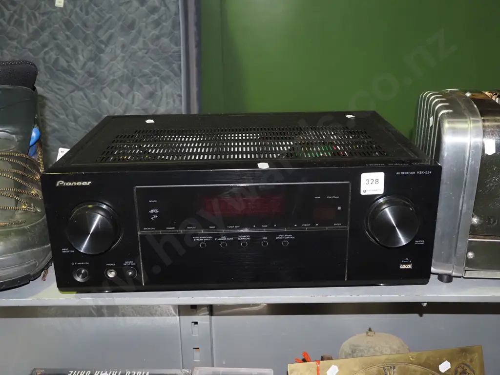 Pioneer VSX/524 AV receiver - no remote Image 1++