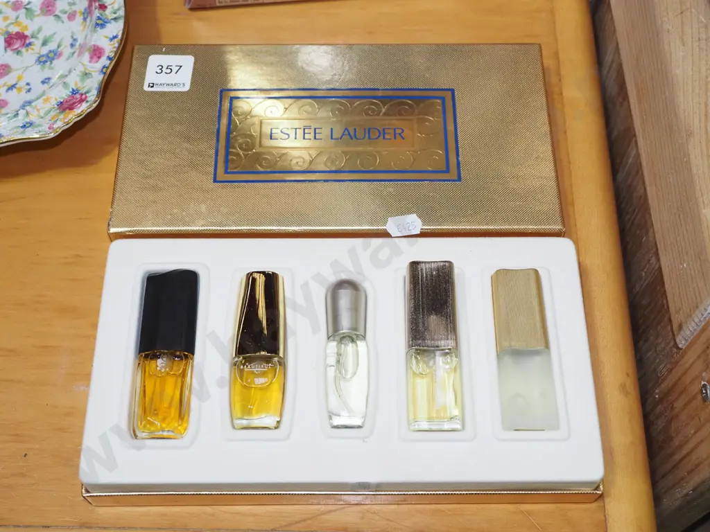 boxed gift set - Estee Lauder perfumes Image 1++
